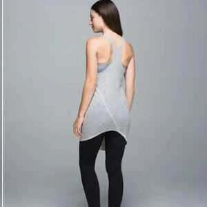 Lululemon Torque Tank Hyper  Stripe Heathered Medium Grey Ghost 4